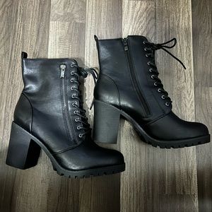 Daily Shoes Zipper Booties Size 12